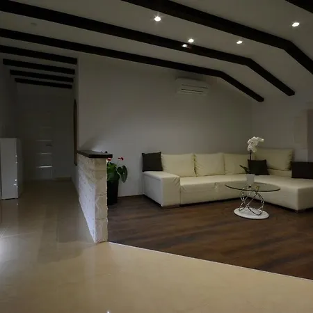 Apartman V&m