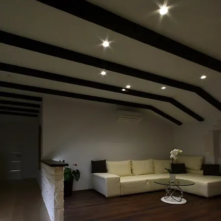 V&m Apartman