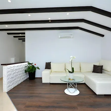 Apartman V&m